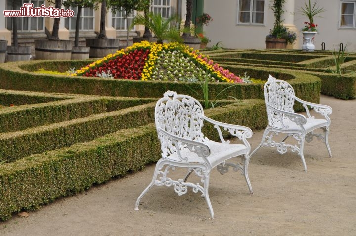 Panchine ingresso al giardino dei fiori (Libosad) di Kroměř