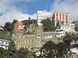 Napoli, la facciata del Castello Aselmeyer