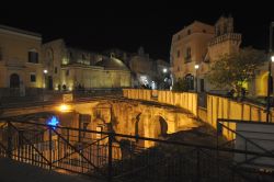 Vista notturna dell'Ipogeo di Piazza Vittorio ...