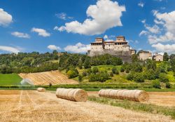 Panorama del Castello di Torrechiara nei dintorni di Parma in Emilia-Romagna