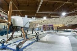 Il Caproni Bristol è un monoplano monomotore con due posti di pilotaggio.Questo modelllo esposto nel Museo dell'Aeronautica Gianni Caproni di Trento risale al 1938 ed è il ...