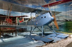 Un aereo esposto nel Museo dell'Aeronautica Gianni Caproni di Trento. Sulla fiancata si può notare il fascio littorio.