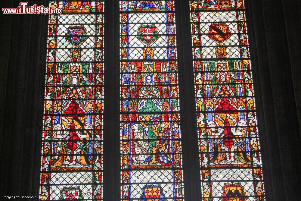 Immagine Le famose vetrate colorate di York Mnster, la cattedrale di York (Inghilterra) la cui costruizone è terminata nel 1473 - foto © Sareena Singh / Shutterstock.com