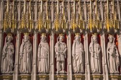Lo schermo del coro di York Minster, noto come Kings Screen, ospita le statue di quindici Re d'Inghilterra, da Guglielmo il Conquistatore a Enrico VI - foto © chrisdorney / Shutterstock.com ...