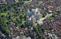 Vista aerea della stupenda York Minster, la più grande cattedrale gotica dell'Inghilterra.