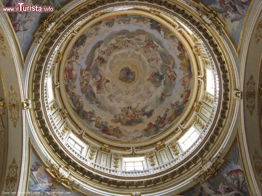 Immagine Interno della cupola della Cappella Colleoni di Bergamo - © Photo Holidays / Shutterstock.com