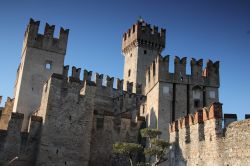 Le torri merlate del Castello di Sirmione