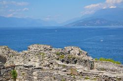 Panorama del Lago di Garda fotografato dalle ...