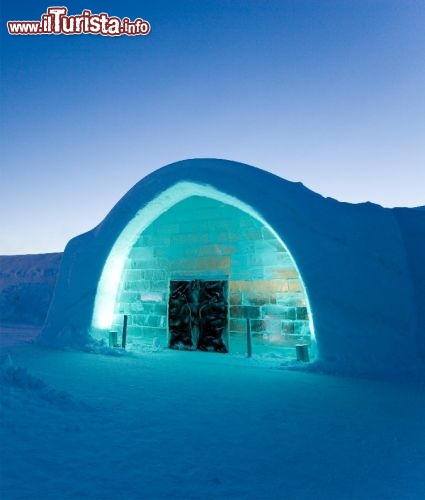 Photographer: Ben Nilsson/Big Ben Productions - ICEHOTEL: Entrata