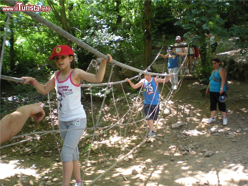 Immagine Attività ludiche presso l'Archeopark di Boario Terme, ideale per le famiglie con bambini