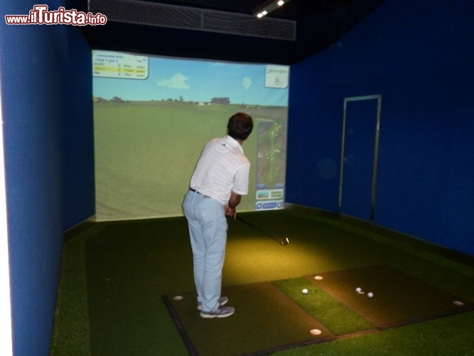 Costa Favolosa - il simulatore di golf
