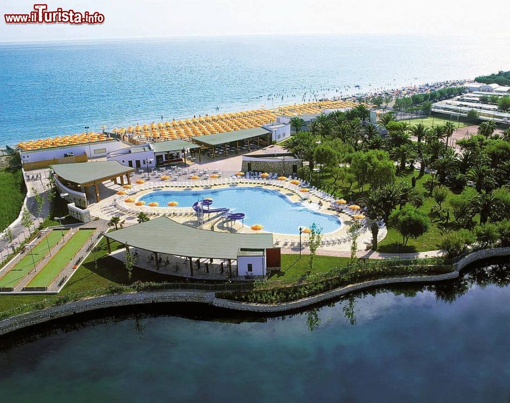 Immagine Le terme di Torre Canne sul mare della Puglia