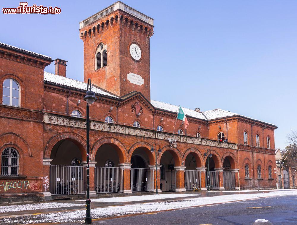 Immagine L'ex Arsenale Militare di Torino, quartiere di Borgo Dora - © Michele Vacchiano / Shutterstock.com