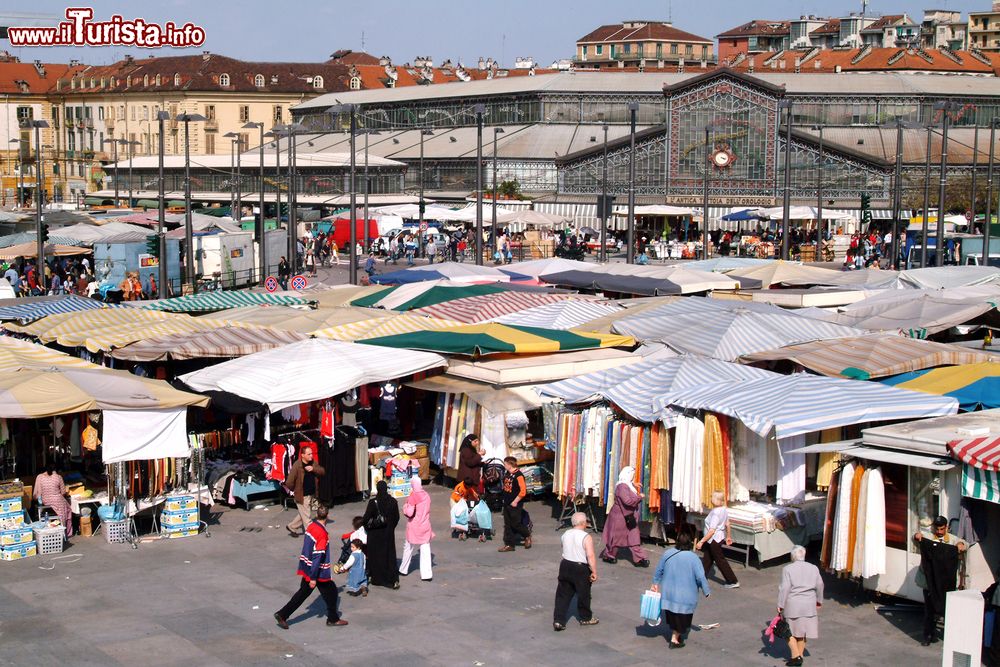Immagine Borgo Dora, Torino: il grande mercato di Porta Palazzo