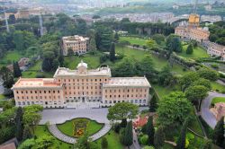 Veduta aerea dei Giardini Vaticani a Roma, Città del Vaticano.