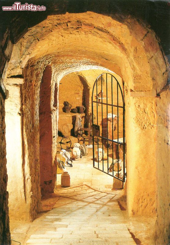 Immagine Al Museo Storico di Gradara è possibile visitare le grotte del borgo