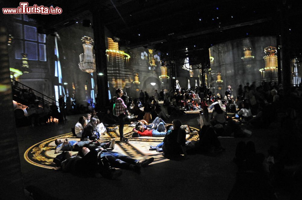 Immagine Uno spettacolo multimediale all''Atelier des Lumieres a Parigi