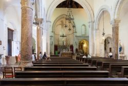 Interno del Duomo di Taormina in Sicilia - © vvoe / Shutterstock.com