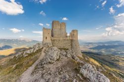 Anche il film il Nome della Rosa è stato girato a Rocca Calascio in Abruzzo