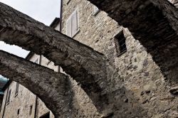 Dettagli architettonici del Castello di Bardi (Parma), Emilia Romagna - © Mi.Ti. / Shutterstock.com