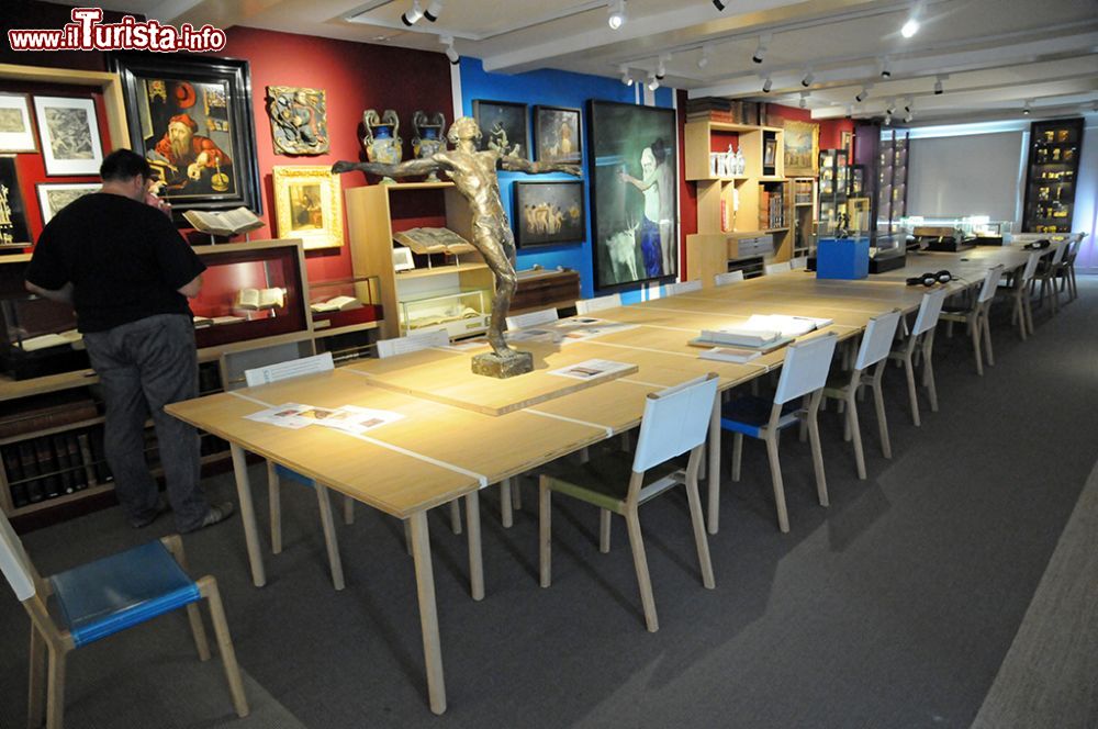 Immagine Area espositiva e spazio di studio al museo della Bibbia di Amsterdam in Olanda © Sonja Vietto Ramus