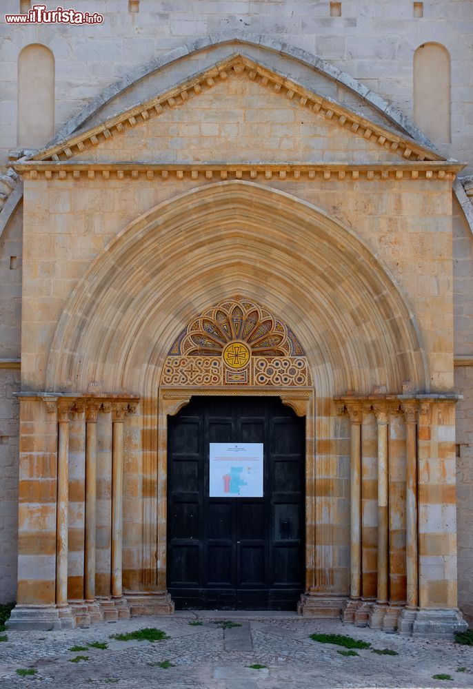 Immagine Porta di accesso all'Abbazia di Fossanova nel Lazio