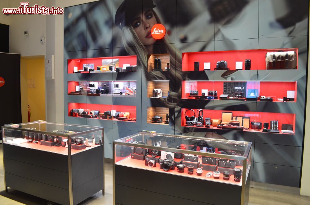 Immagine Il Leica Store del Centro Italiano per la Fotografia di Torino