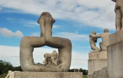 Statue granito al Vigeland park