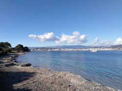 Il litorale dell'isola di Sainte Marguerite al largo di Canees in Costa Azzurra