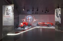 Il mito Alfa Roneo delle sue macchine da corsa al Museo di Arese in Lombardia - © Copyright 2015 FCA