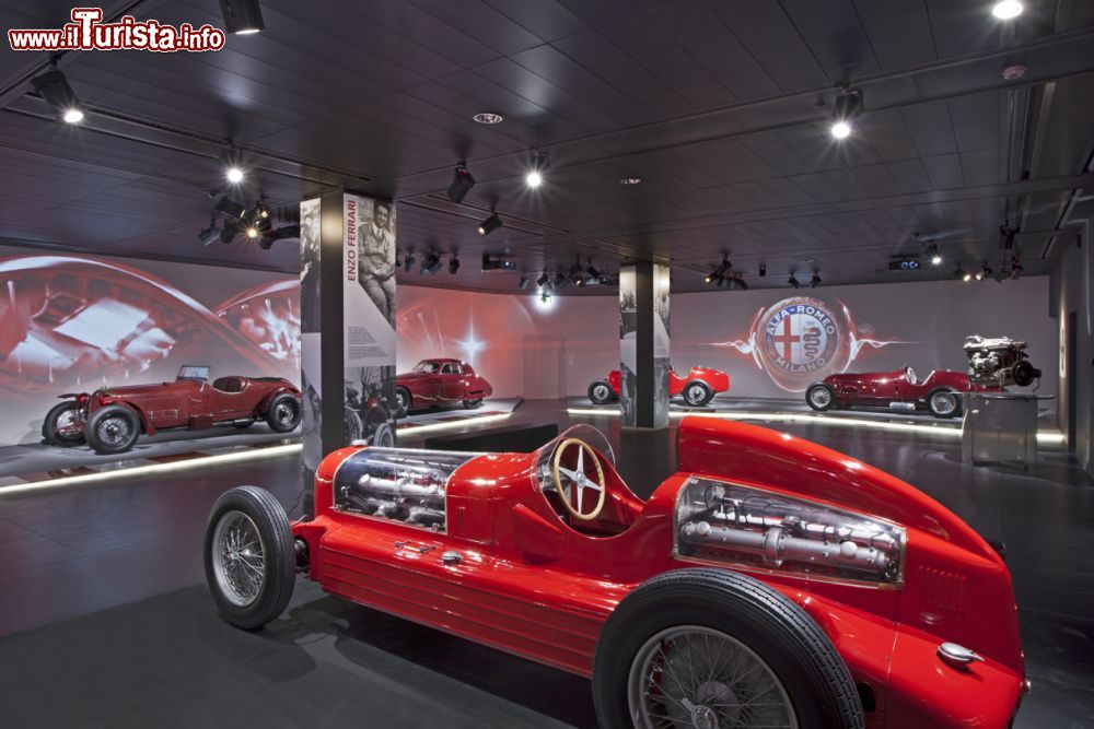 Immagine Storiche macchine da corsa al Museo Alfa Romeo di Arese a Milano - © Copyright 2015 FCA