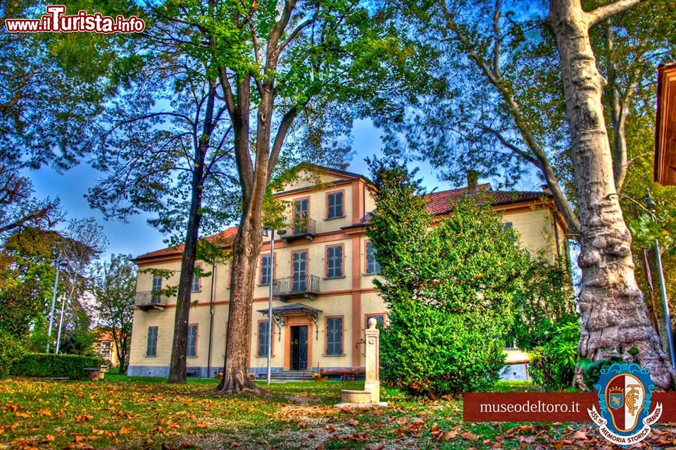 Immagine Villa Claretta Assandri a Grugliasco, la sede del Museo del Grande Torino e della Leggenda Granata  - © www.museodeltoro.it/