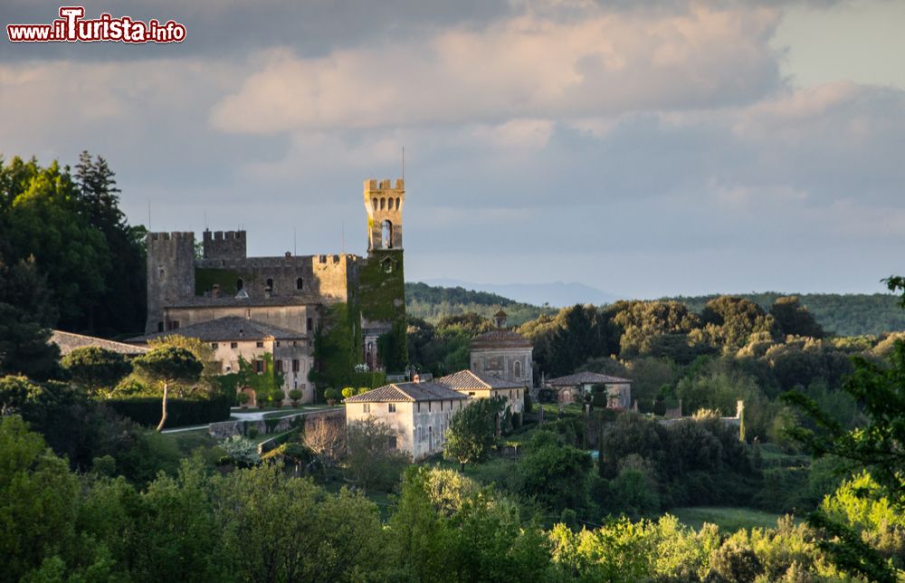 Cosa vedere e cosa visitare Castello di Celsa