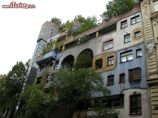 Hundertwasser haus