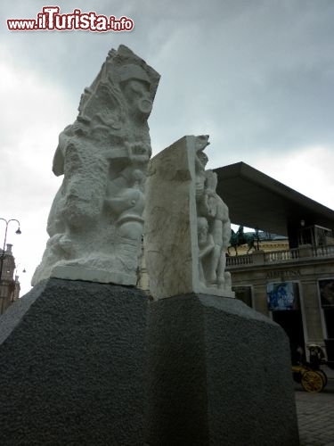 Monumento contro la guerra e il fascismo