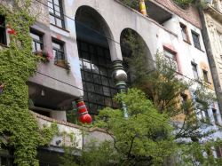 Hundertwasser haus