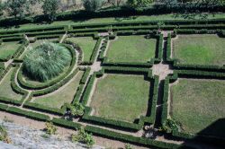 Veduta aerea dei giardini al castello di Brolio, provincia di Siena (Toscana).

