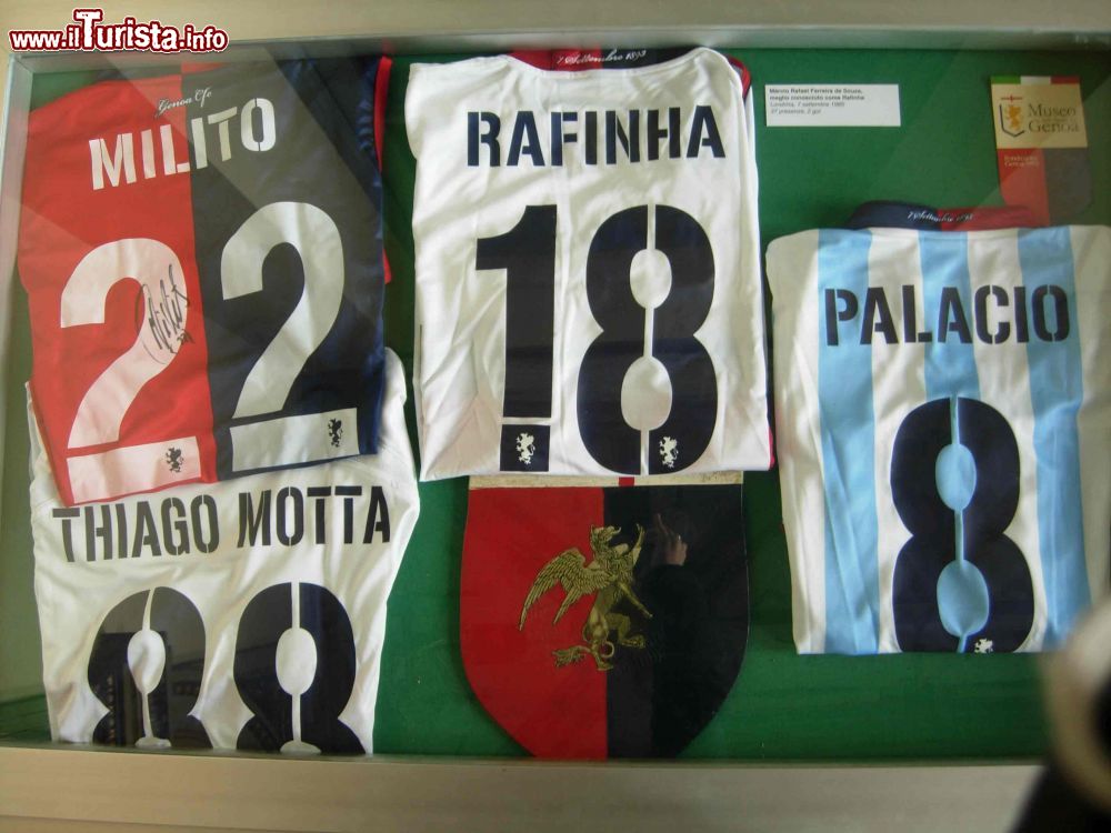 Immagine Maglie da calcio esposte al Museo del Genoa calcio