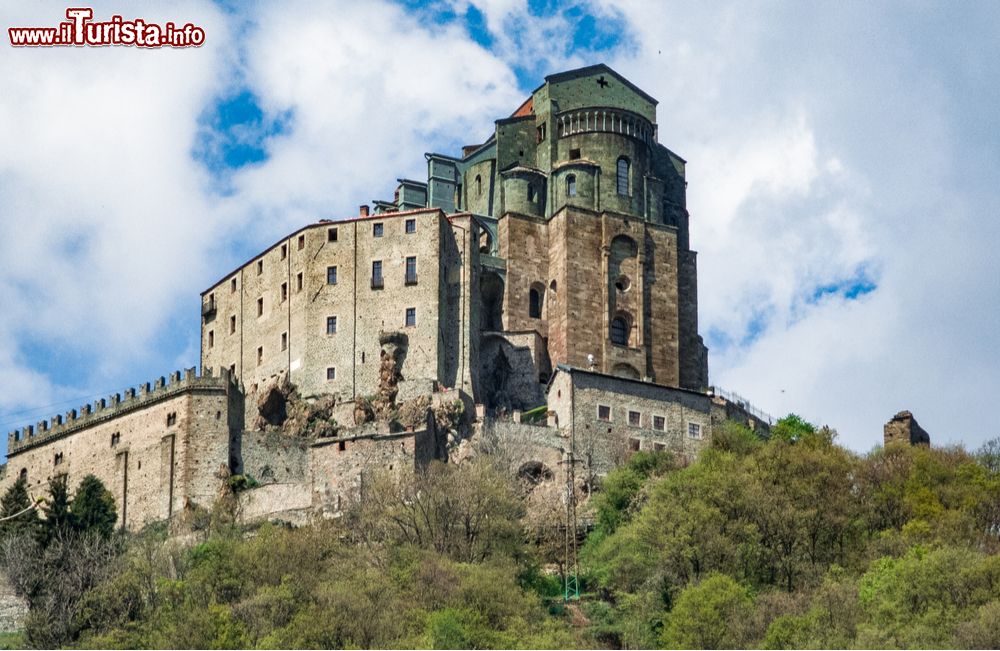 Immagine Il complesso medievale della Sagra di San Michele, monumento storico e culturale del Piemonte