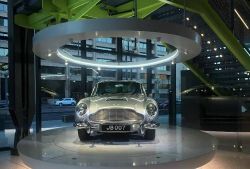 Anche l'automobile di James Bond al Museo Internazionale delle Spie di Washington DC negli USA  - ©  Spy Museum