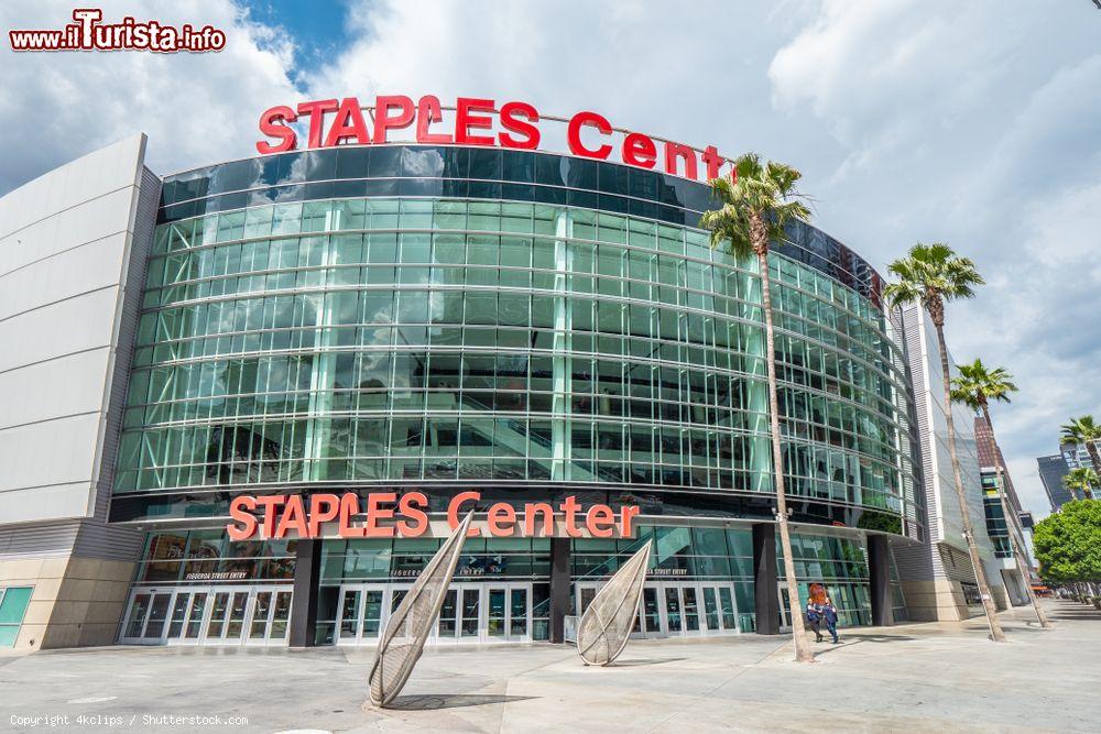 Immagine Il famoso Staples Center si trova a Downtown Los Angeles in California - © 4kclips / Shutterstock.com