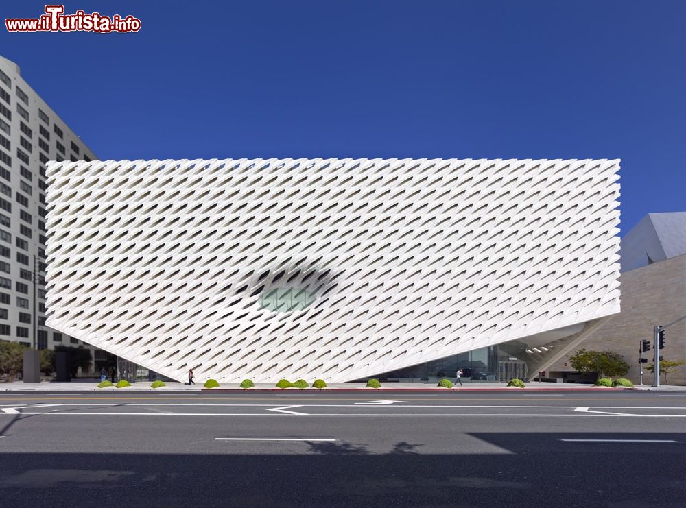 Immagine L'edificio The broad a Downtown Los Angeles, California photo Credit The Broad