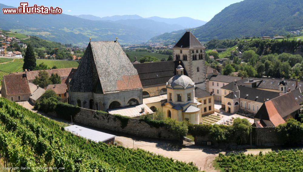 Immagine Come un piccolo borgo il complesso abbaziale di Novacella è una delle attrazioni più importanti in Alto Adige. - © Dan74 / Shutterstock.com