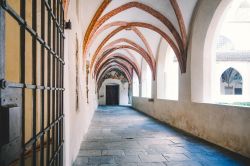 Un portico di uno dei chiostri dell'Abbazia di Novacella a Varna (Bolzano)