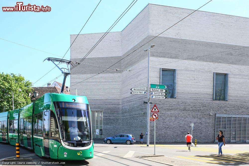 Immagine Neubau, il nuovo edificio del Kunstmuseum di Basilea in Svizzera - © laura zamboni / Shutterstock.com