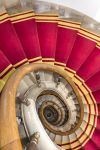 Una scala a spirale dentro al Castello Reale di Varsavia