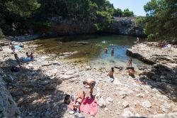 Mrtvo More la laguna interna di Lokrum, chiamata a anche Mar Morto, a Dubrovnik. - © Pe3k / Shutterstock.com