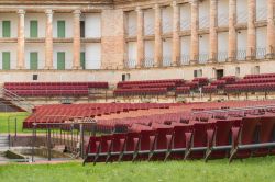 Vista dall'arena dello Sferiterio di Macerata, costruzione del 19° secolo utilizzata come teatro 'open air' - © Elisabetta Danielli / Shutterstock.com