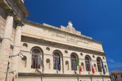 Un particolare dell'esterno dello Sferisterio di Macerata, regione Marche.