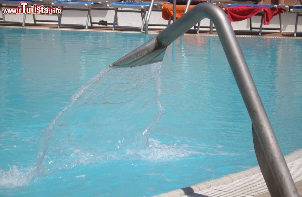 Immagine Getto d'acqua per massaggio cervicale alle Terme Marino